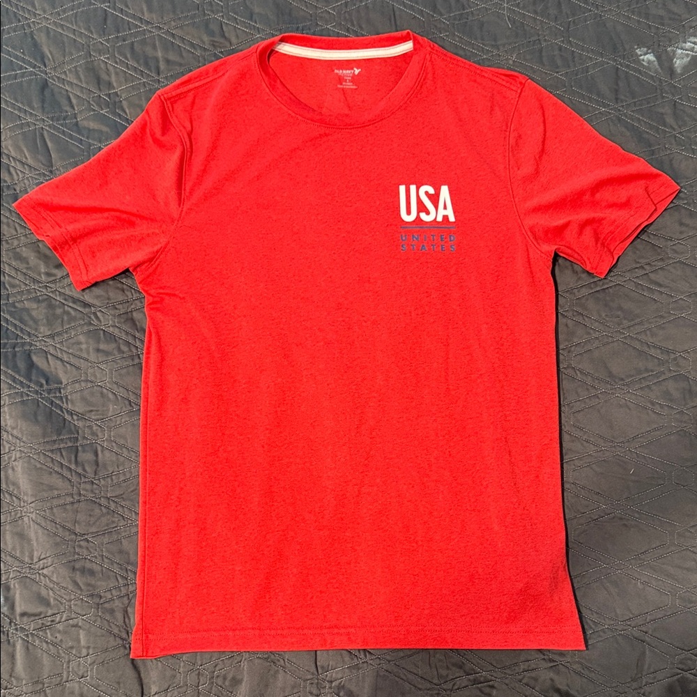 Old Navy Red USA Graphic Tee